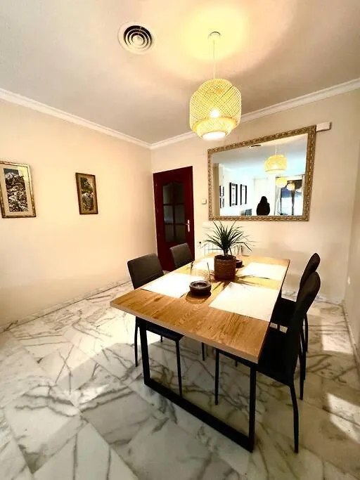 Apartamento En Pleno Centro Con Aparcamiento Opcional Cordoba Apartment