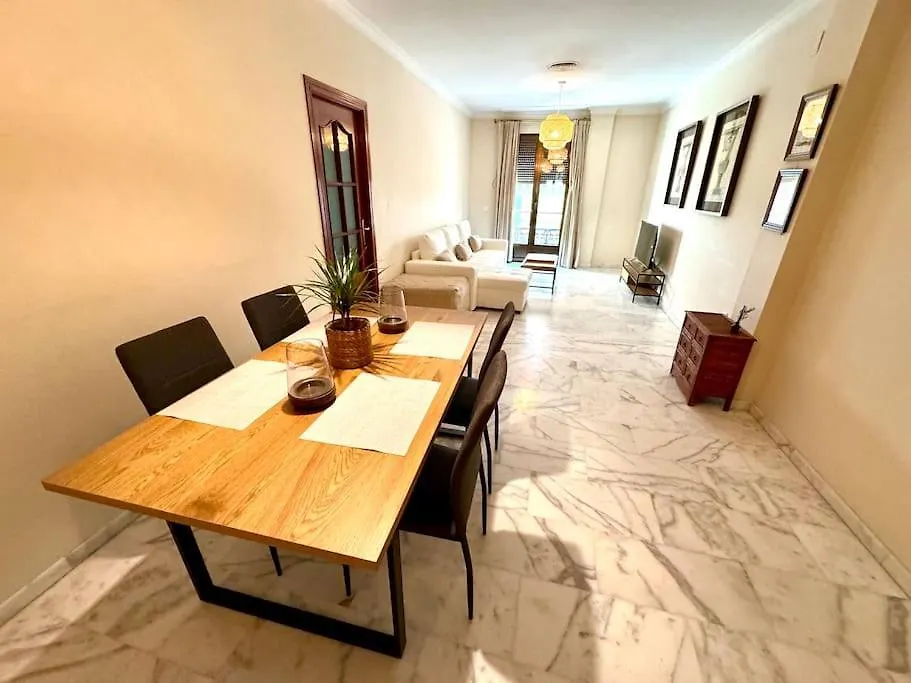 Apartamento En Pleno Centro Con Aparcamiento Opcional Cordoba Spain